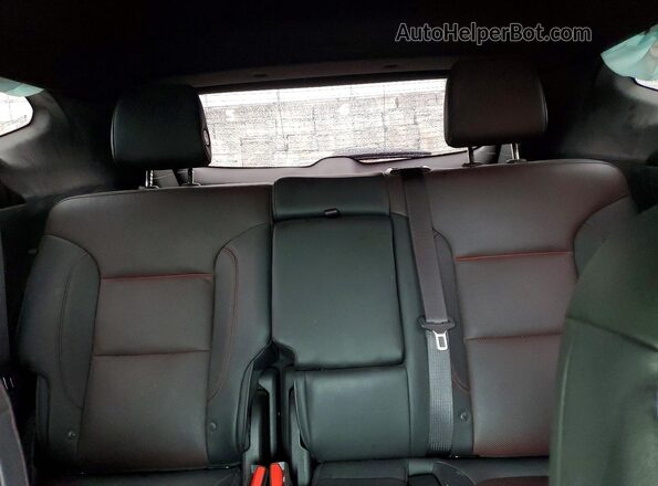 3GNKBERS5LS555096 2020 CHEVROLET BLAZER Black Widok tylnych siedzeń