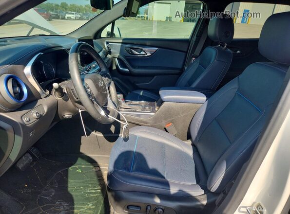 3GNKBERS9PS104744 2023 CHEVROLET BLAZER White Front interior view