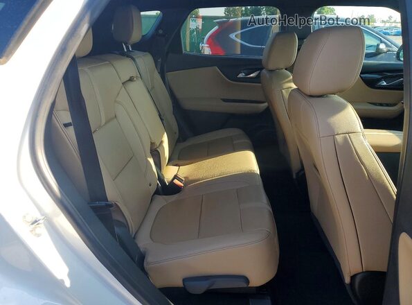 3GNKBFRS5NS153023 2022 CHEVROLET BLAZER Белый Вид задней части салона