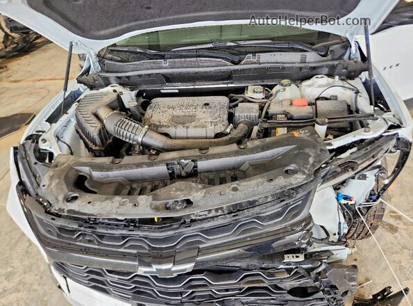 3GNKBHR41SS142903 2025 CHEVROLET BLAZER White ძრავის განყოფილების ხედი