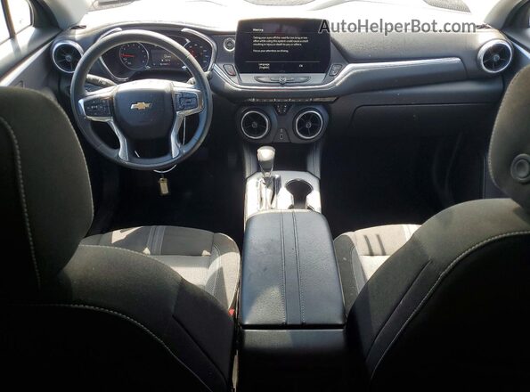 3GNKBHR42PS183631 2023 CHEVROLET BLAZER White Vista del salpicadero