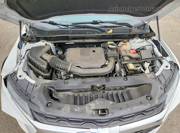 3GNKBHR44PS210232 2023 CHEVROLET BLAZER White Vista del compartimento del motor