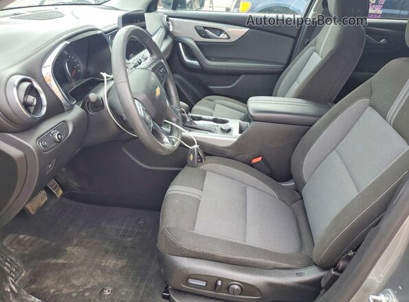 3GNKBHR49RS119993 2024 CHEVROLET BLAZER Gray Вид салону спереду