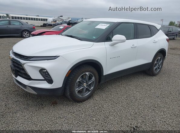 3GNKBHR49TS159837 2026 CHEVROLET BLAZER White წინა მარცხენა ხედი სამი მეოთხედიდან