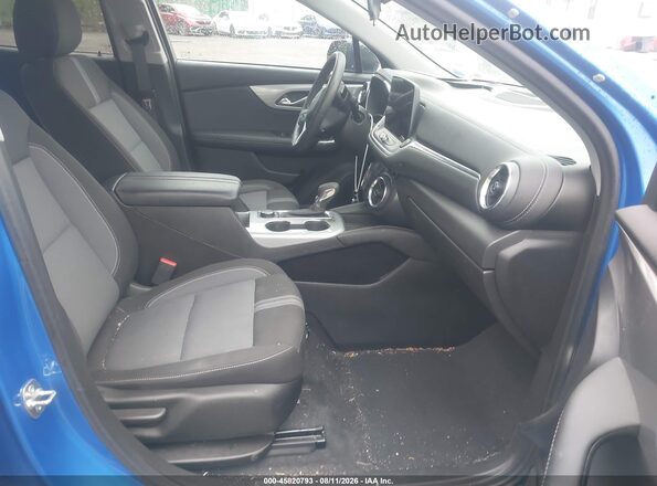 3GNKBHR4XRS259213 2024 CHEVROLET BLAZER Blue Widok wnętrza z przodu