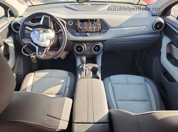 3GNKBHRS5KS664206 2019 CHEVROLET BLAZER Красный Вид панели приборов