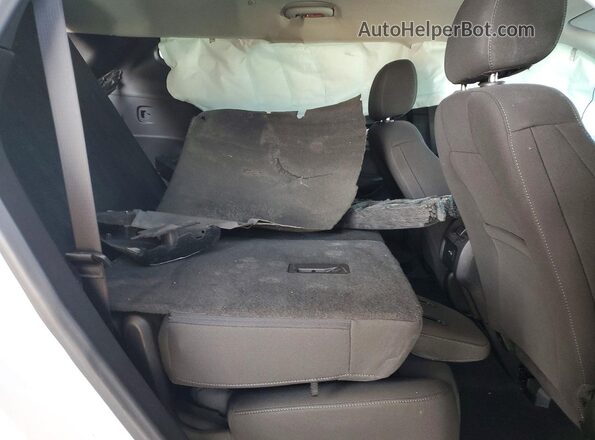 3GNKBHRS8MS513914 2021 CHEVROLET BLAZER White Rear interior view
