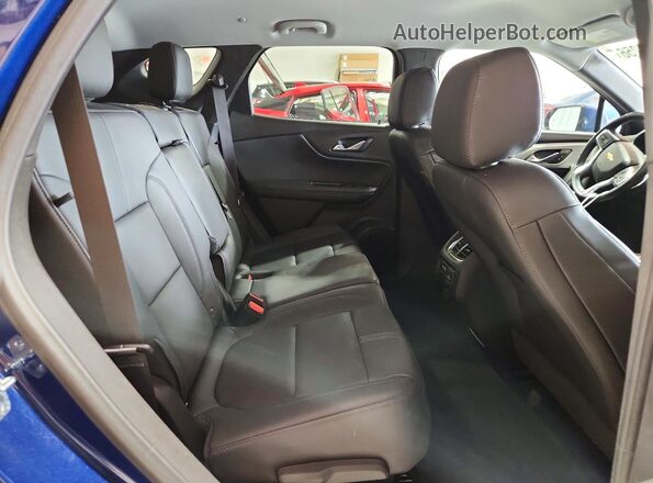 3GNKBJRS3NS139916 2022 CHEVROLET BLAZER Blue უკანა სალონის ხედი