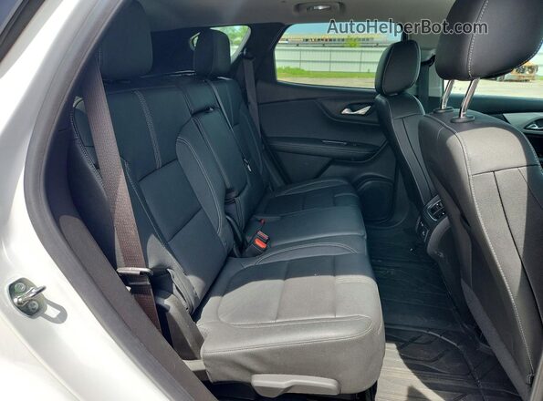 3GNKBJRS3PS228579 2023 CHEVROLET BLAZER Белый Вид задней части салона