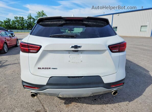 3GNKBJRSXRS139983 2024 CHEVROLET BLAZER Белый Вид сзади