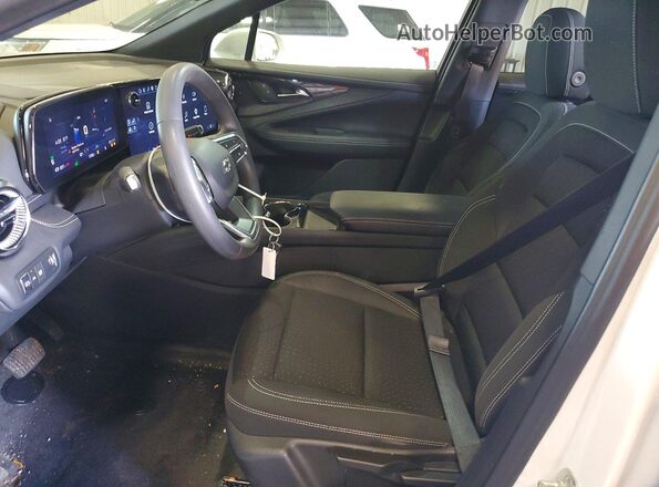 3GNKDBRM6SS176424 2025 CHEVROLET BLAZER White Vista interior delantera