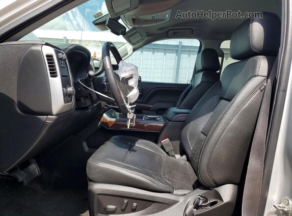 3GTP1NEC3JG158373 2018 GMC SIERRA Серебряный Вид салона спереди