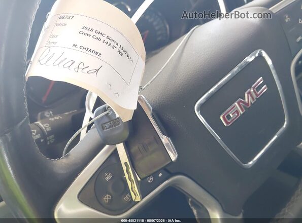 3GTP1NEC7JG402185 2018 GMC SIERRA Gray Vista del salpicadero