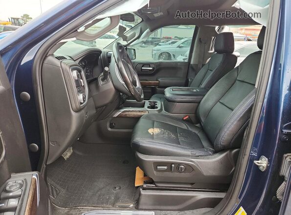 3GTP8CET6MG456372 2021 GMC SIERRA Синий Вид салона спереди