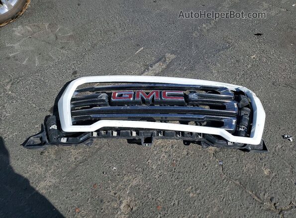 3GTP9EED0KG198459 2019 GMC SIERRA White Engine compartment view