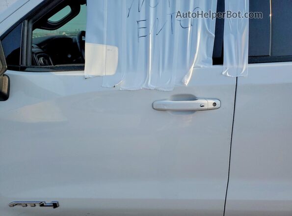 3GTP9EEL4LG208001 2020 GMC SIERRA White Widok wnętrza z przodu