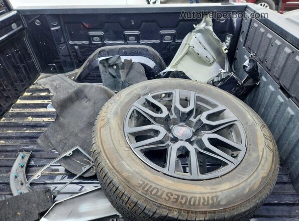 3GTPHCEK0RG330541 2024 GMC SIERRA Black Շարժիչի բաժամունքի տեսք