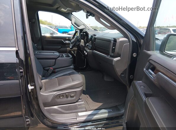 3GTPHDED8SG136613 2025 GMC SIERRA Черный Вид салона спереди