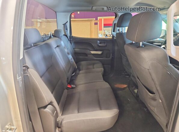 3GTU2MEC8JG147024 2018 GMC SIERRA Silver Widok tylnych siedzeń