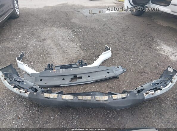 3GTU2NEC1GG286801 2016 GMC SIERRA White 