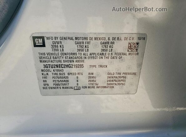 3GTU2NEC2HG219285 2017 GMC SIERRA Silver Widok komory silnika