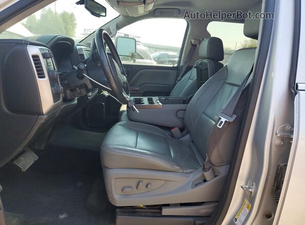 3GTU2NEC6HG213697 2017 GMC SIERRA Серебряный Вид салона спереди