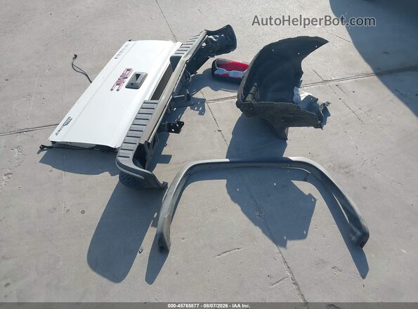 3GTU2NEC6HG410014 2017 GMC SIERRA White Vista del cuadro de instrumentos