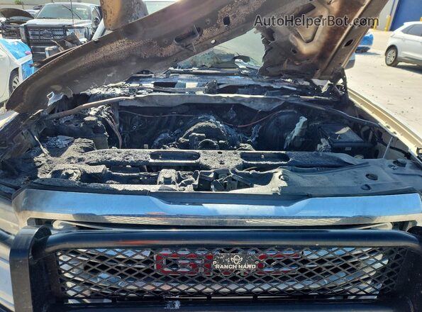 3GTU2NEC9GG190964 2016 GMC SIERRA White Rear interior view