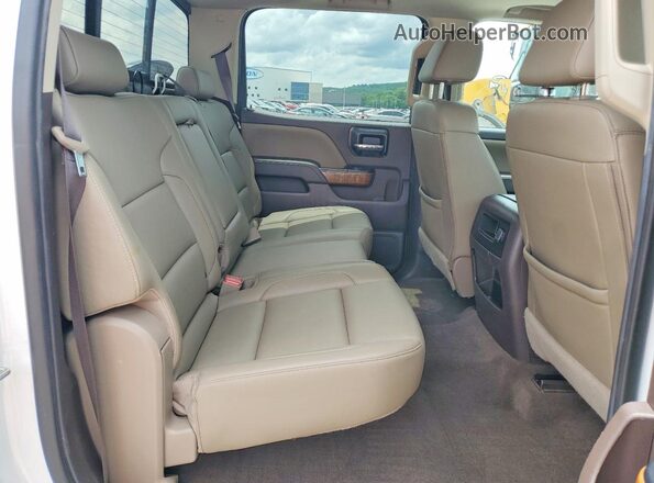 3GTU2NEJ1JG120574 2018 GMC SIERRA Белый Вид задних сидений