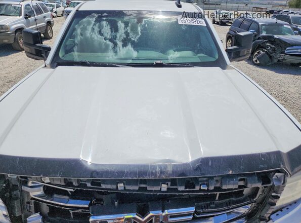 3GTU2NEJ2JG111169 2018 GMC SIERRA White Rear interior view