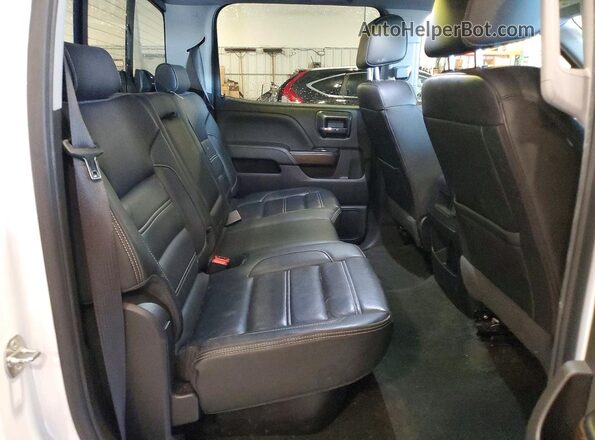 3GTU2PEC3JG325956 2018 GMC SIERRA White Vista de los asientos traseros