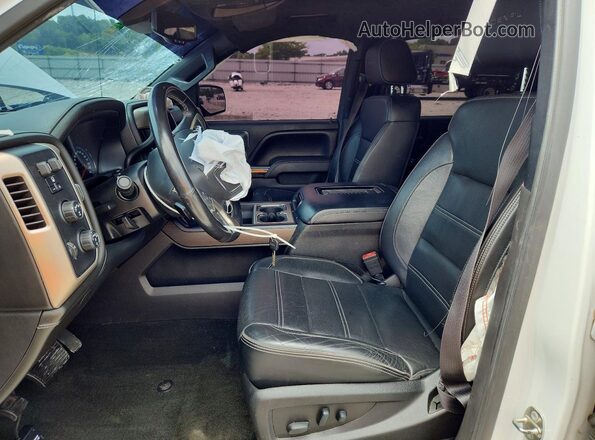 3GTU2PEJ5HG374049 2017 GMC SIERRA Белый Вид салона спереди