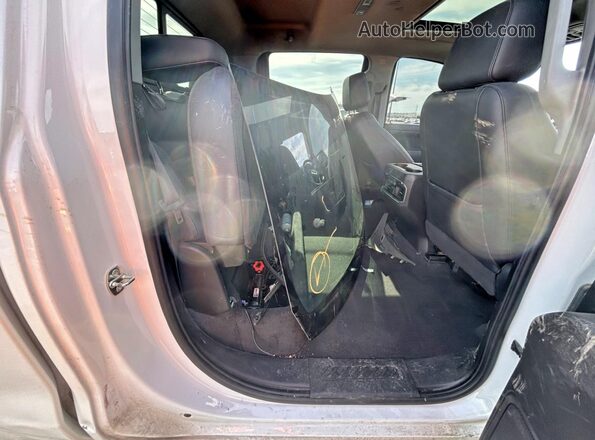 3GTU9FET9MG294545 2021 GMC SIERRA White Вид підкапотного простору