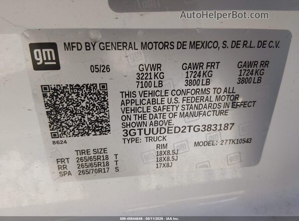 3GTUUDED2TG383187 2026 GMC SIERRA White Vista del compartimento del motor