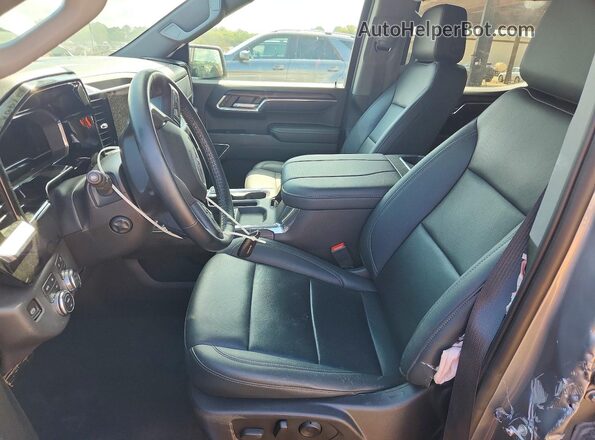3GTUUDED9RG177549 2024 GMC SIERRA Silver Вид салону спереду