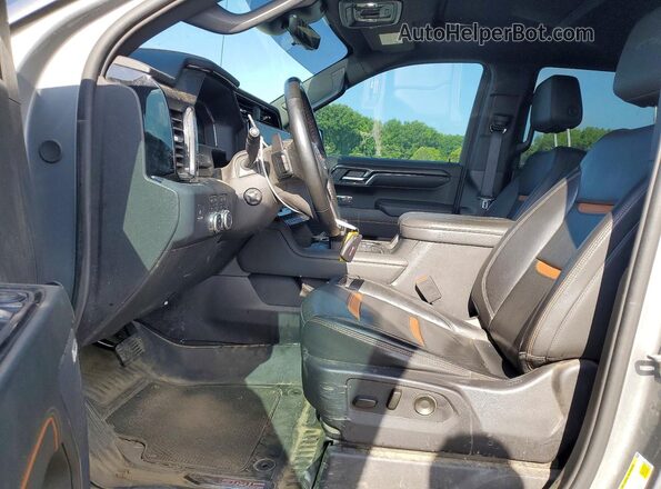 3GTUUEEL2RG333492 2024 GMC SIERRA Silver Вид салону спереду
