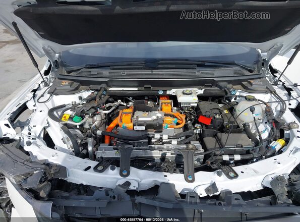 3GYK3GMR2SS207139 2025 CADILLAC OPTIQ White Հետևի տեսք
