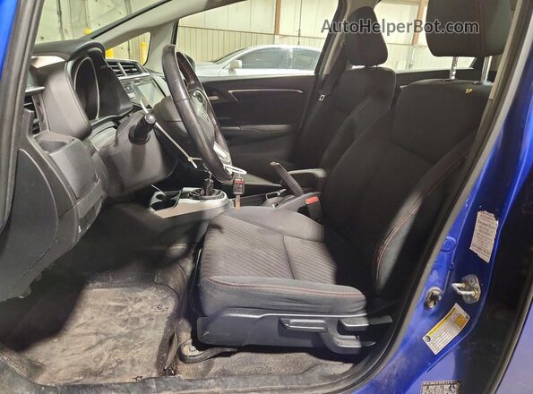 3HGGK5G68JM716984 2018 HONDA FIT Blue Вид салону спереду