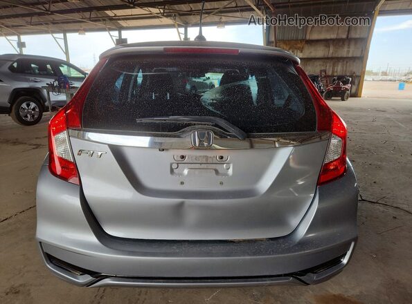 3HGGK5G84JM711928 2018 HONDA FIT Silver Rear view