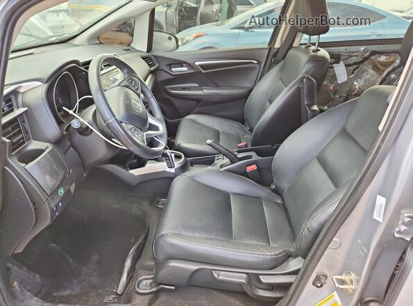 3HGGK5H0XKM706887 2019 HONDA FIT Silver Вид салону спереду