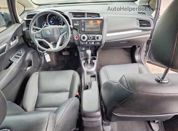 3HGGK5H0XKM706887 2019 HONDA FIT Silver Вид панелі приладів
