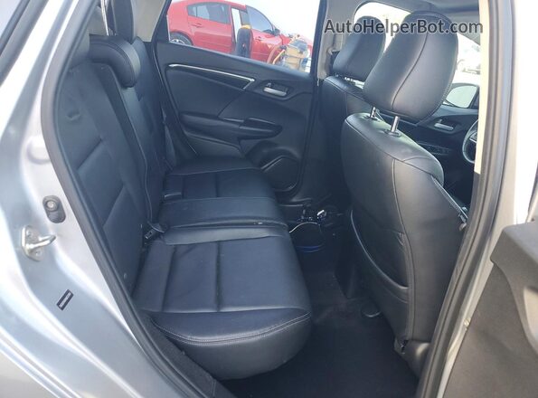 3HGGK5H0XKM722491 2019 HONDA FIT Серебряный Вид задней части салона