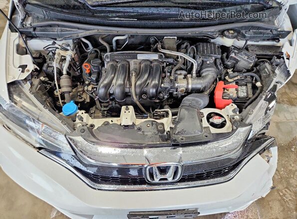 3HGGK5H41LM717541 2020 HONDA FIT White Вид задньої частини салону