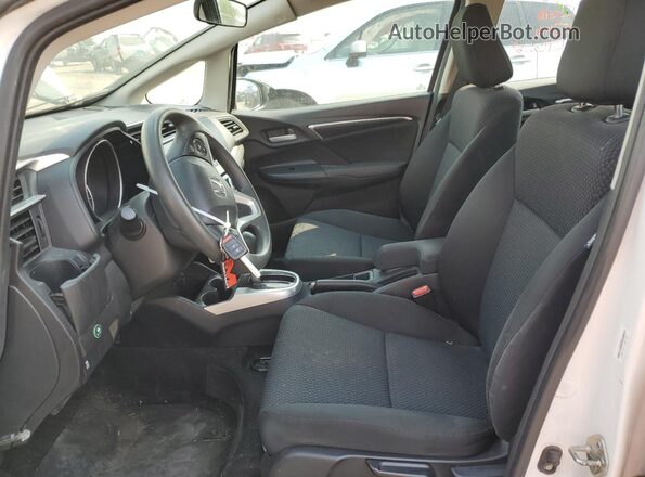 3HGGK5H48KM731029 2019 HONDA FIT Белый Вид салона спереди