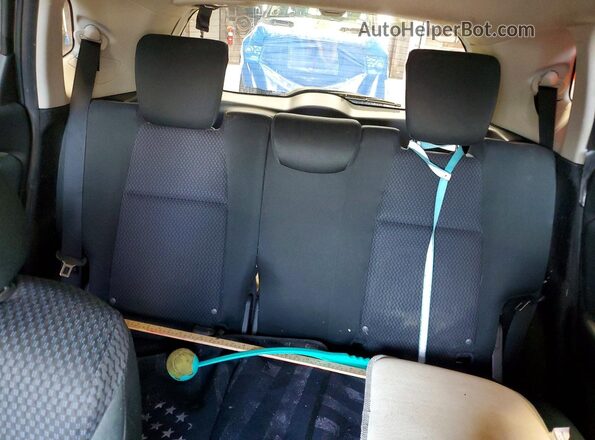 3HGGK5H49JM735413 2018 HONDA FIT Silver Հետևի նստատեղերի տեսք