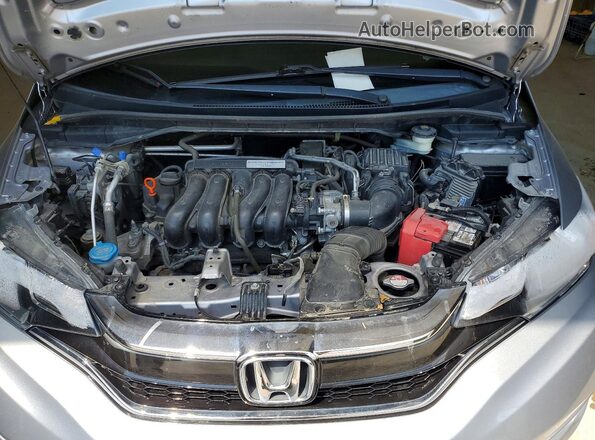 3HGGK5H49JM735413 2018 HONDA FIT Silver Շարժիչի բաժամունքի տեսք