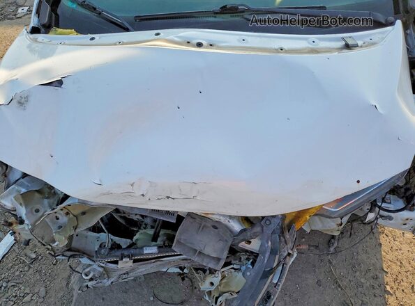 3HGGK5H50HM704067 2017 HONDA FIT Белый Вид задней части салона
