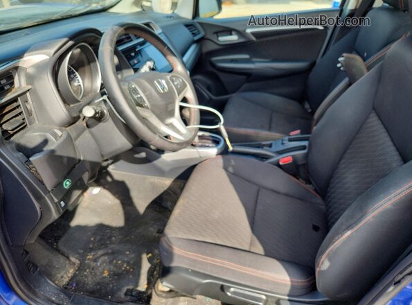 3HGGK5H69JM724817 2018 HONDA FIT Blue წინა სალონის ხედი