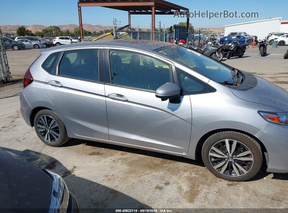 3HGGK5H80KM739614 2019 HONDA FIT Silver უკანა სალონის ხედი