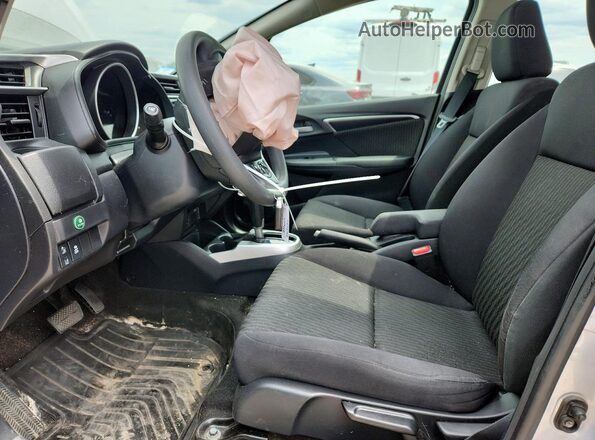 3HGGK5H86LM705968 2020 HONDA FIT Silver Widok wnętrza z przodu